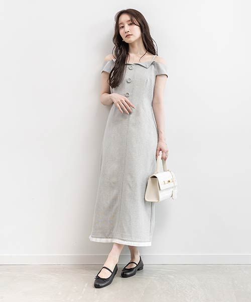 オフショルダーワンピース