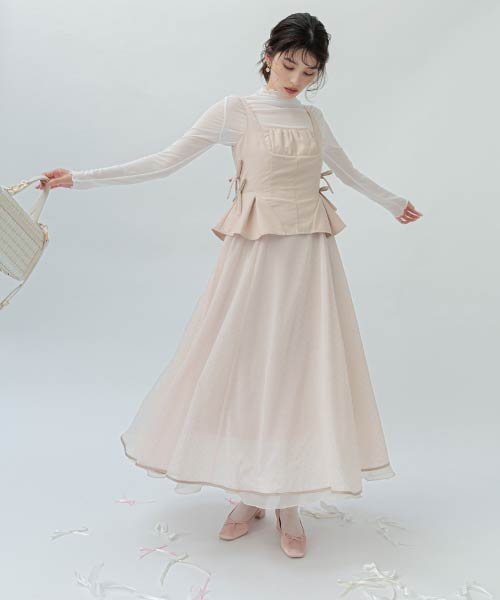 ペプラムリボンワンピース