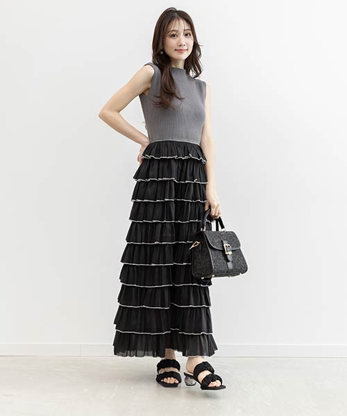 ティアードフリルドッキングワンピース