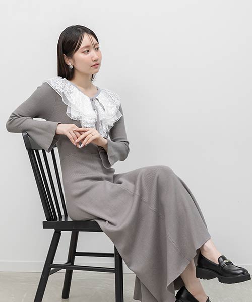ラッフルカラーニットワンピース