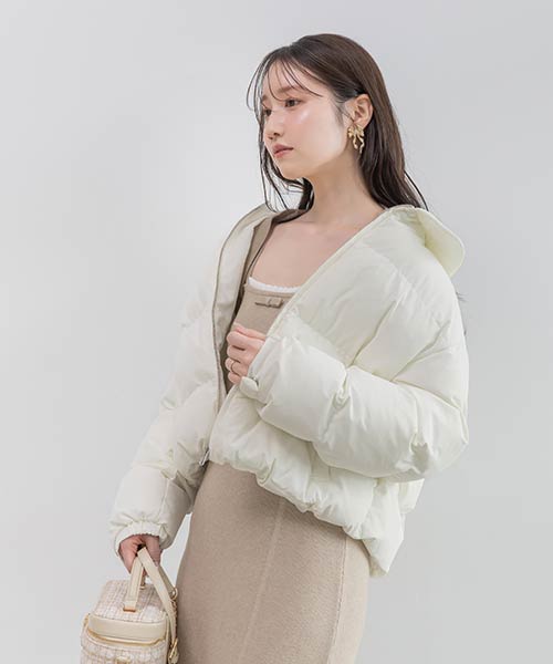 クロップドライトパファーコート