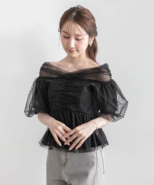 チュールペプラムオフショルブラウス