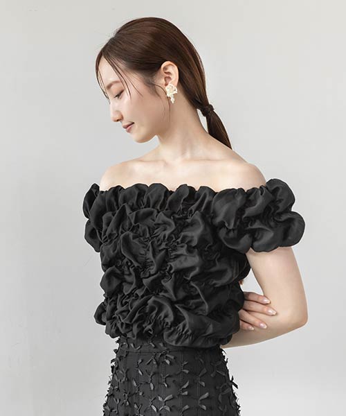 【SALE】シャーリングオフショルトップス