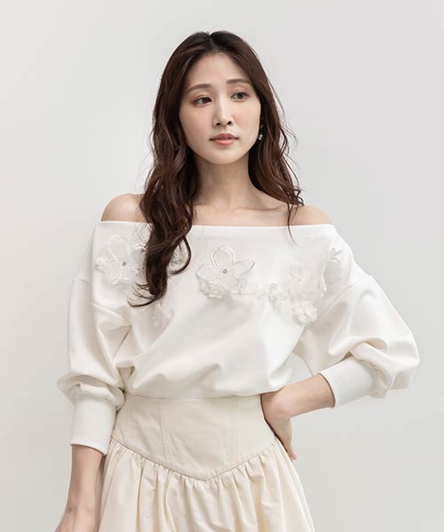 【SALE】フラワーオフショルスウェット