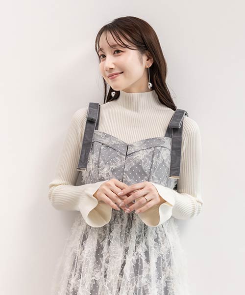 フリルリブニットプルオーバー