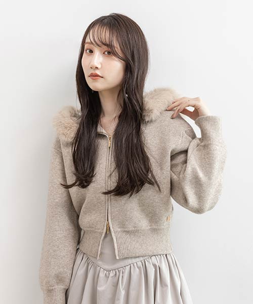 【再入荷】2WAY フェイクファーニットパーカー