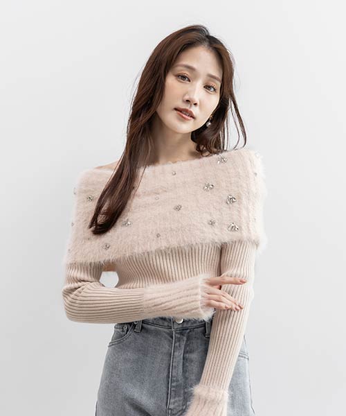 ビジューシャギーオフショルダーニット