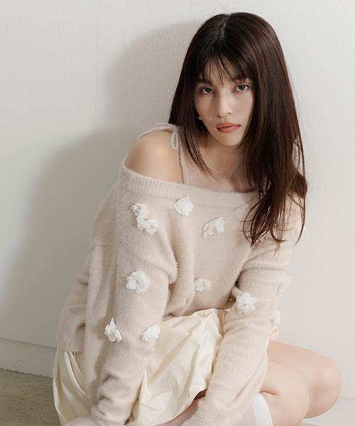 フラワーモチーフシャギーニットトップス