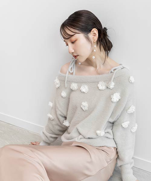 フラワーモチーフシャギーニットトップス