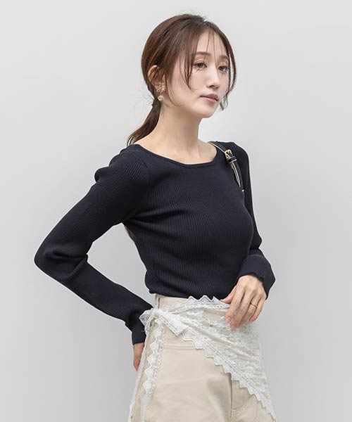 ラウンドネックリブニット