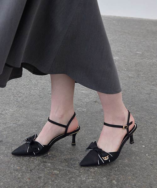 リボンアンクルストラップパンプス