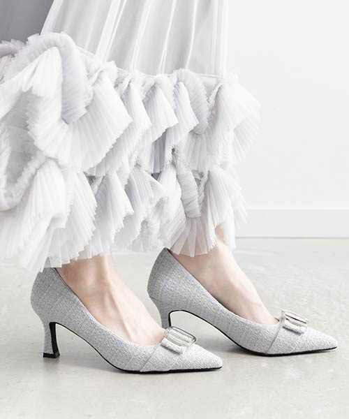 ビジューメタルパーツポインテッドトゥパンプス