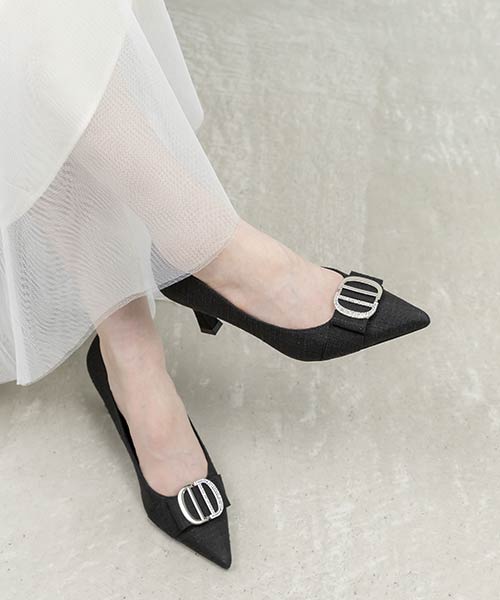 ビジューパーツポインテッドトゥパンプス