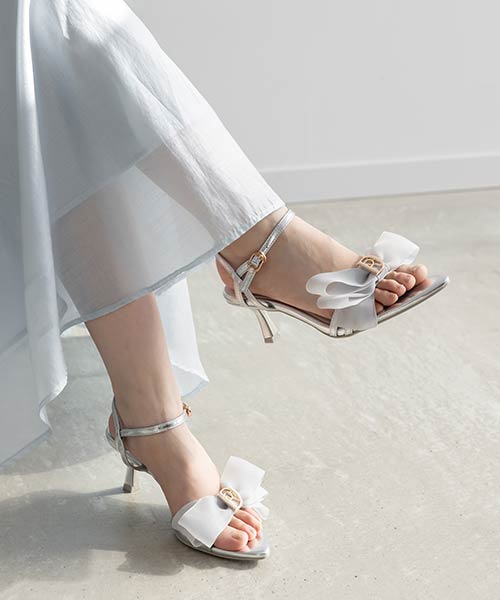 ポインテッドトゥリボンサンダル