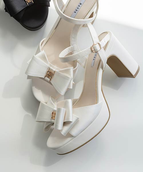 モノグラムリボンストームサンダル