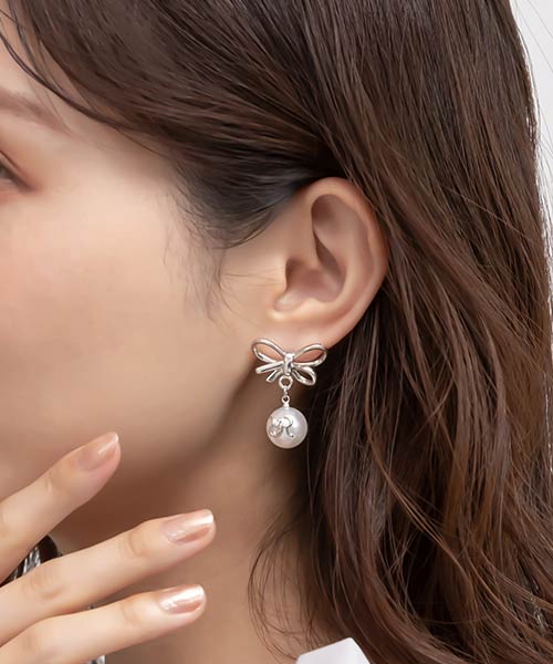 モノグラムリボンピアス