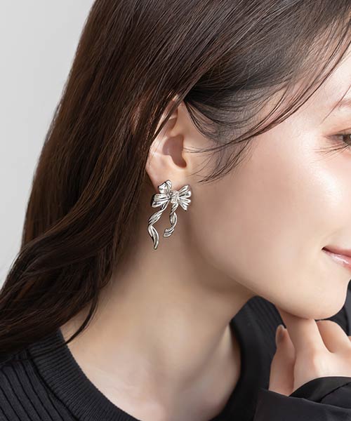 【Holiday Collection】リボンモチーフピアス