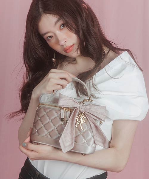 2WAY リボンチャームキルティングバニティバッグ