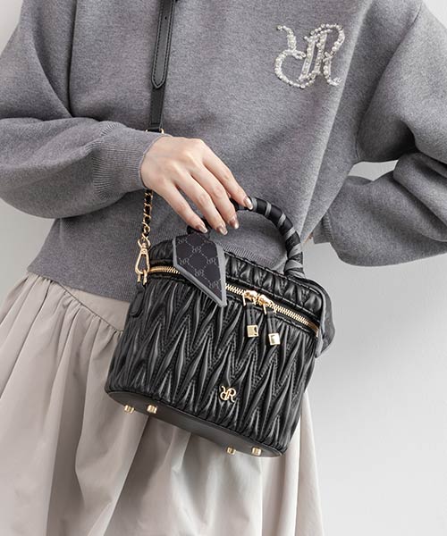 2WAY モノグラムスカーフ立体キルティングバニティバッグ