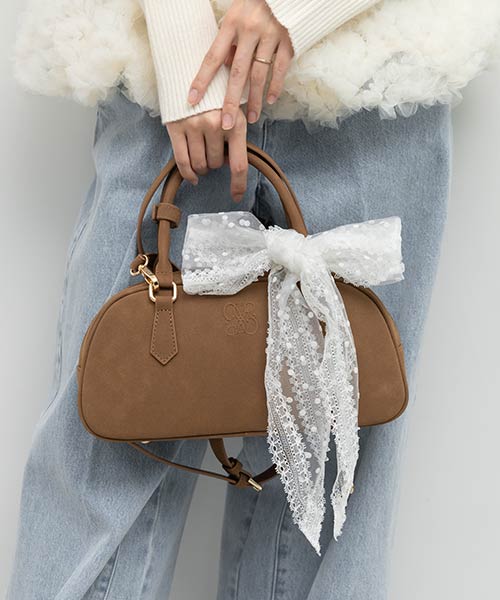 【26SS】2WAY スカーフ付きエンボスロゴボストンバッグ