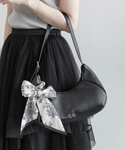 【再入荷】スカーフリボン付きショルダーバッグ