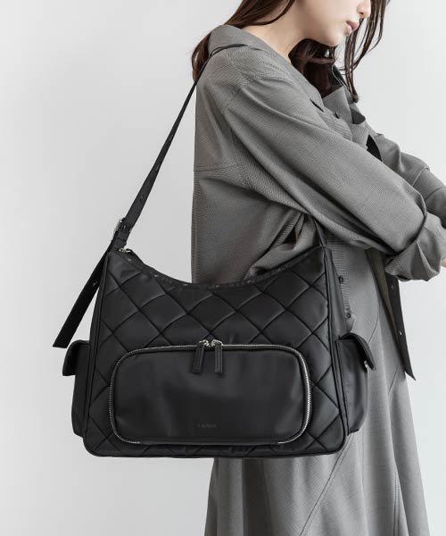 【保冷機能付き】【A4対応】キルティングショルダーバッグ