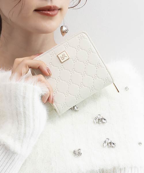 モノグラム型押しデザインウォレット