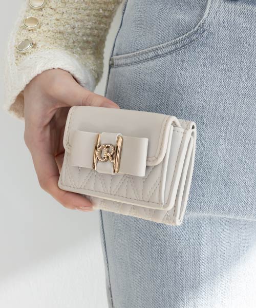 ビジューモノグラムリボン三つ折りウォレット