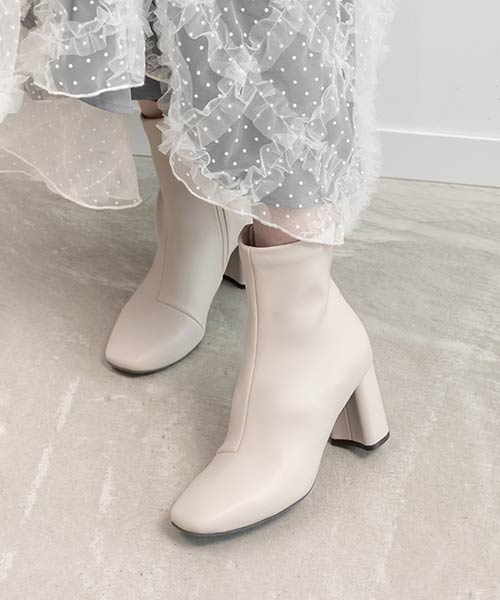 晴雨兼用 ベーシックラウンドスクエアショートブーツ