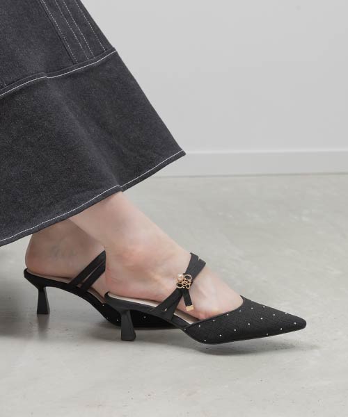 モノグラムパールミュールパンプス