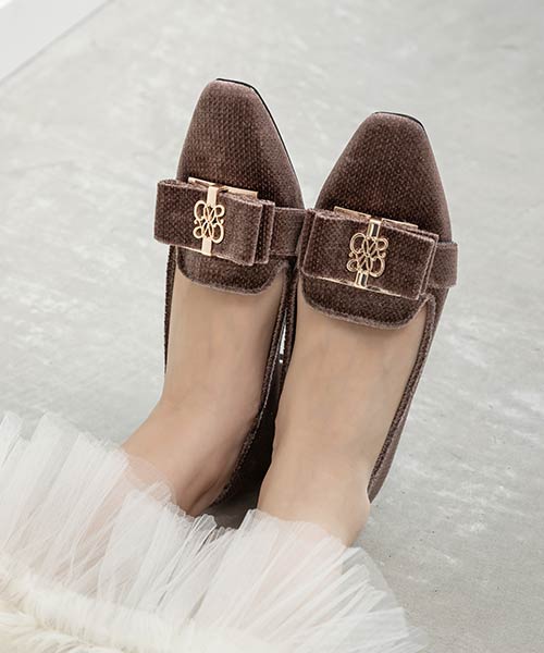 モノグラムリボンベロアローファー