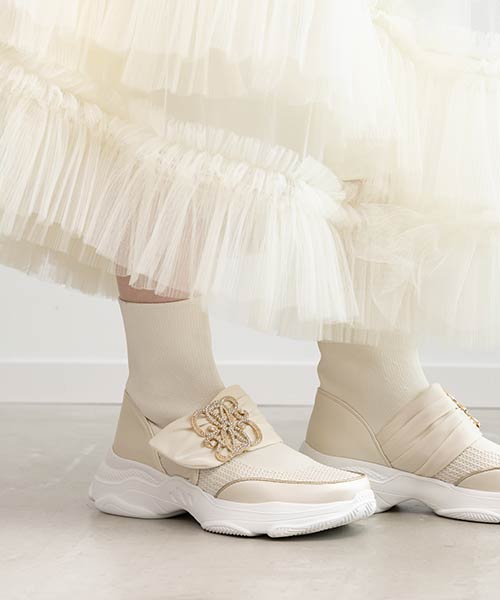 【SUSTAINABLE】ビジューモノグラムパーツソックススニーカー