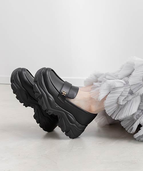 ボリュームソールスニーカーライクローファー