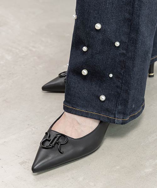 モノグラムパーツベーシックパンプス