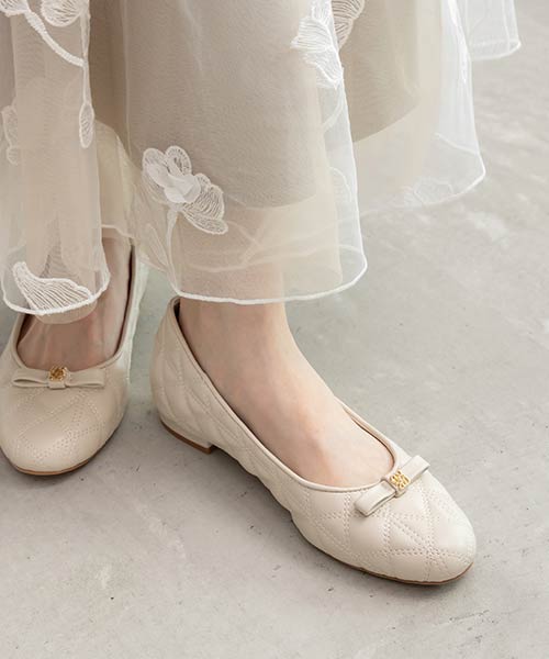 キルティングラウンドトゥフラットパンプス