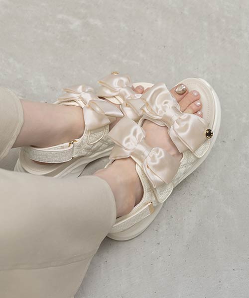 サテンリボンスポーツサンダル