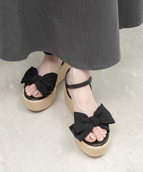 プリーツリボンデザインウェッジサンダル